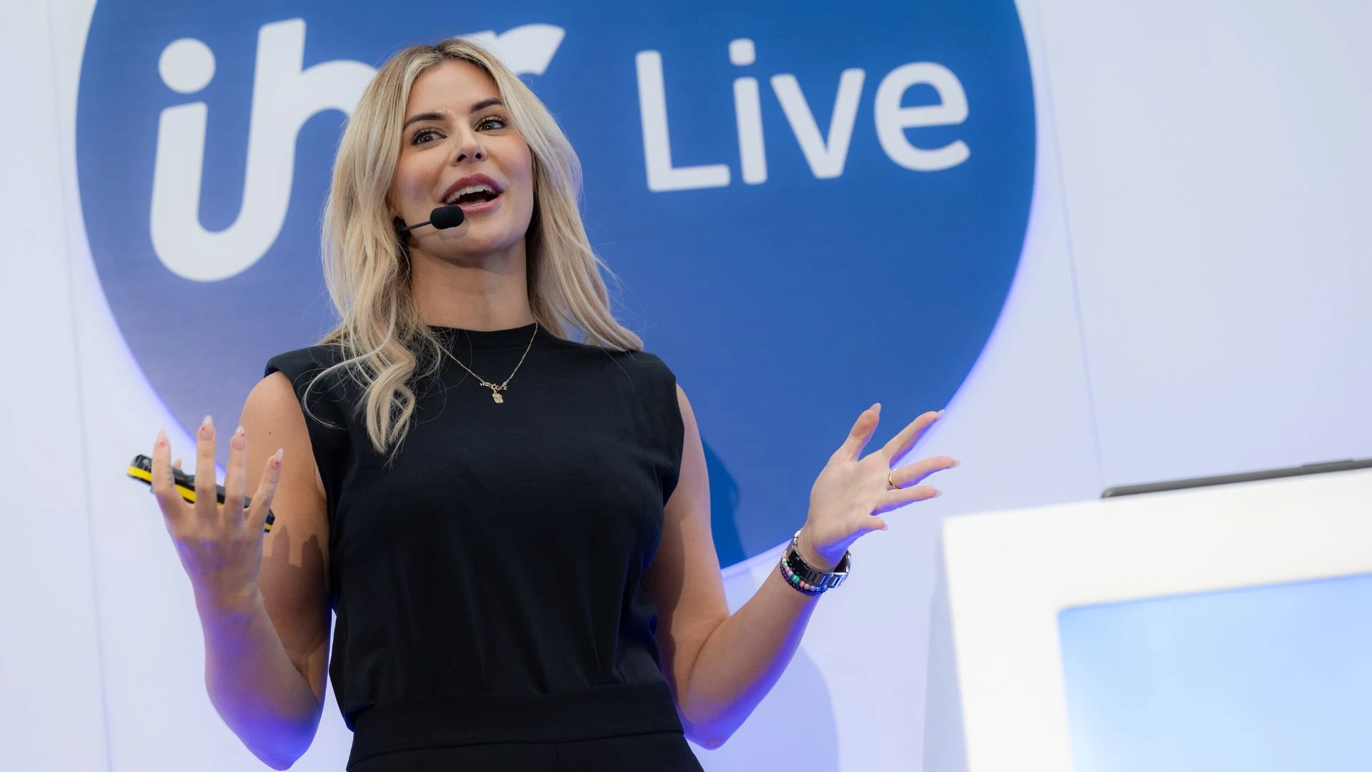 How to overcome your imposter syndrome and silence your inner critic